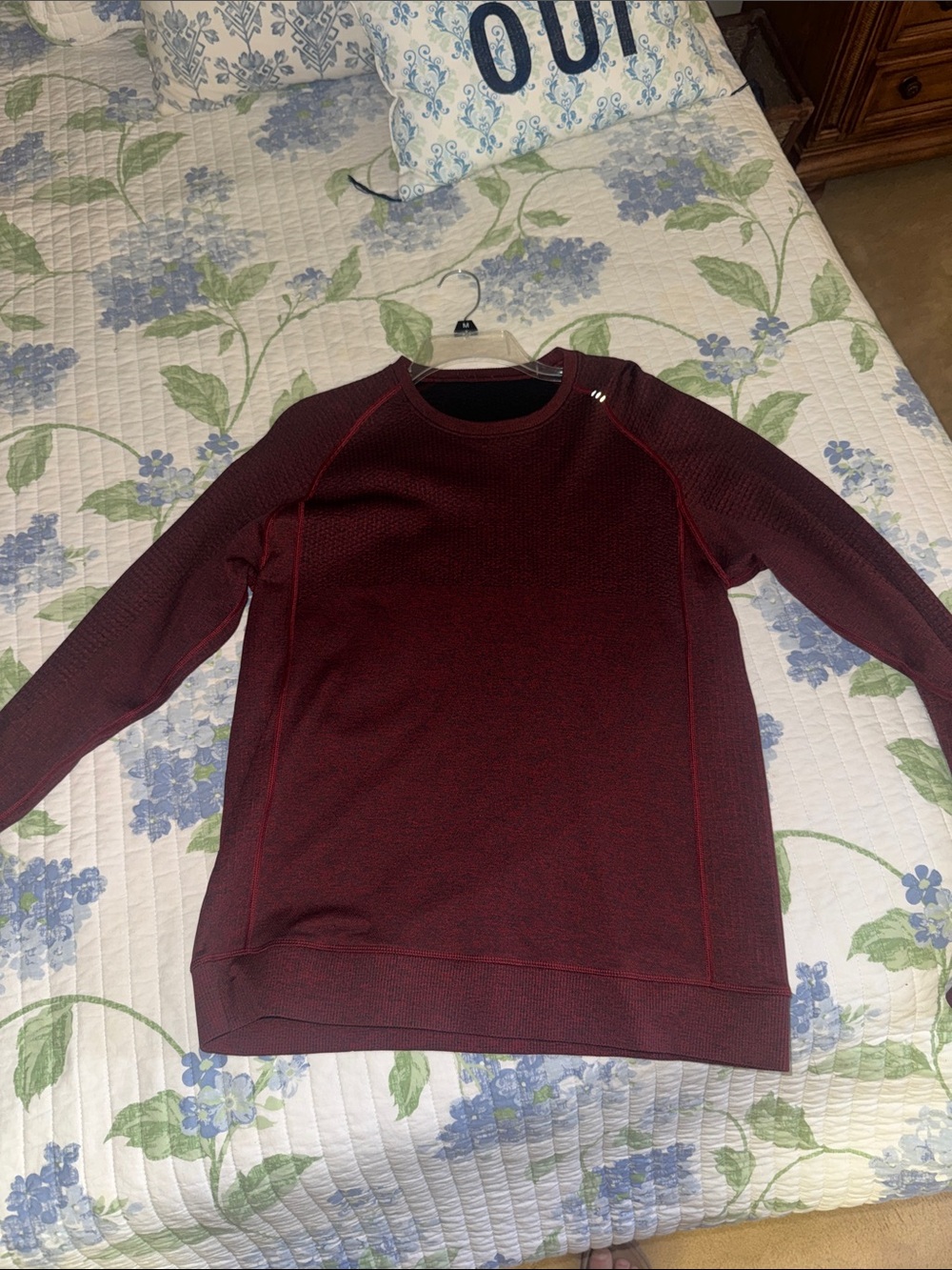 lululemon athletica Men's Maroon/Burgundy Crew Sweatshirt